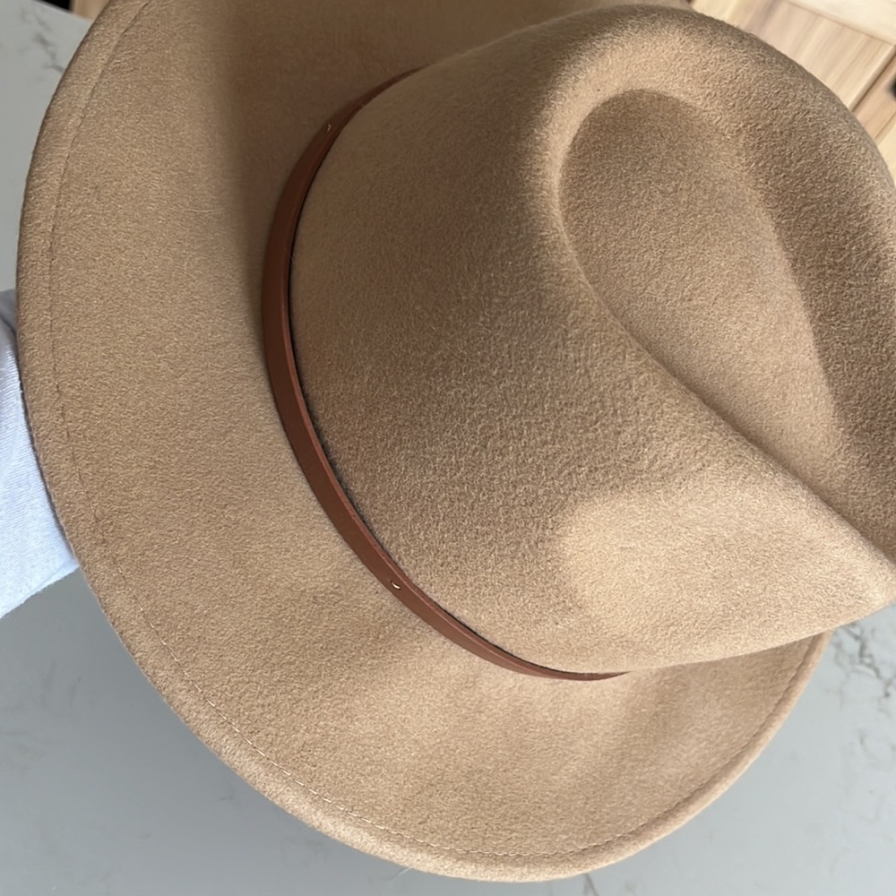 Anthropologie felted fedora. Camel color leather trim - Picture 4 of 9